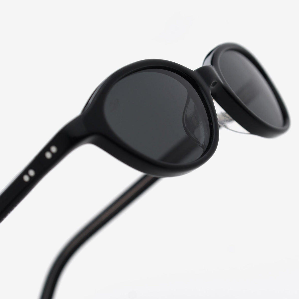 Black / Black