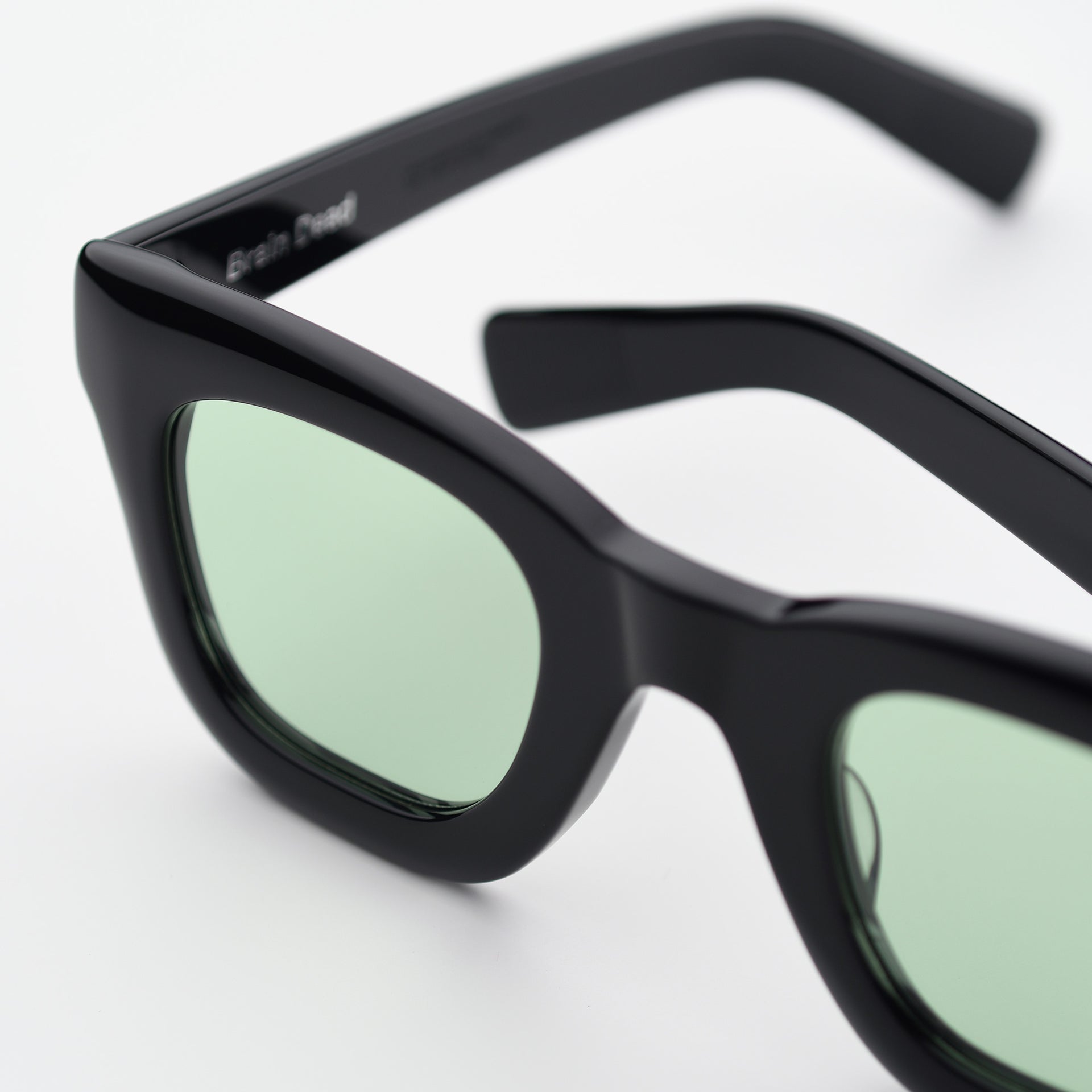 Black / Lt Green