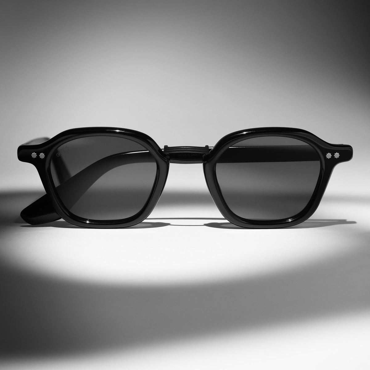Black / Black