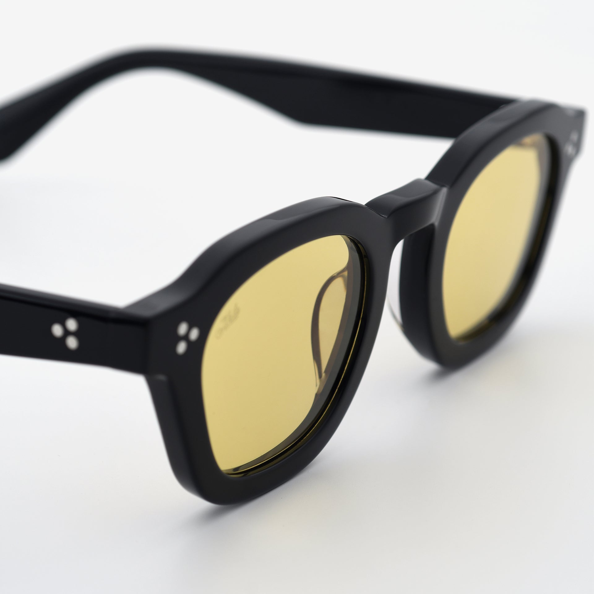 Black / Yellow
