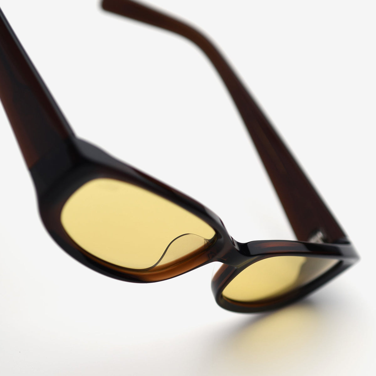 Espresso / Yellow