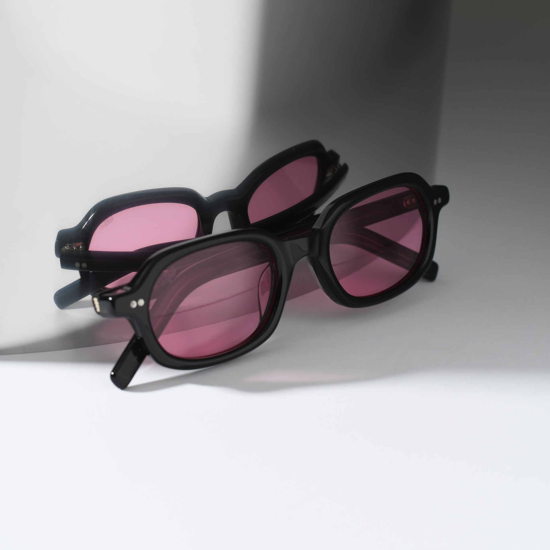 Black / Pink