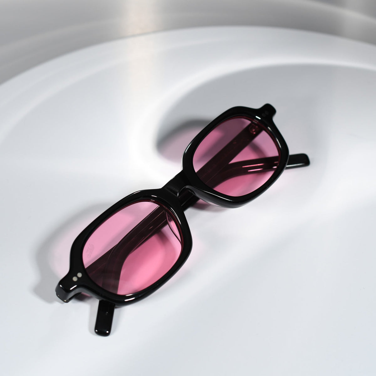 Black / Pink