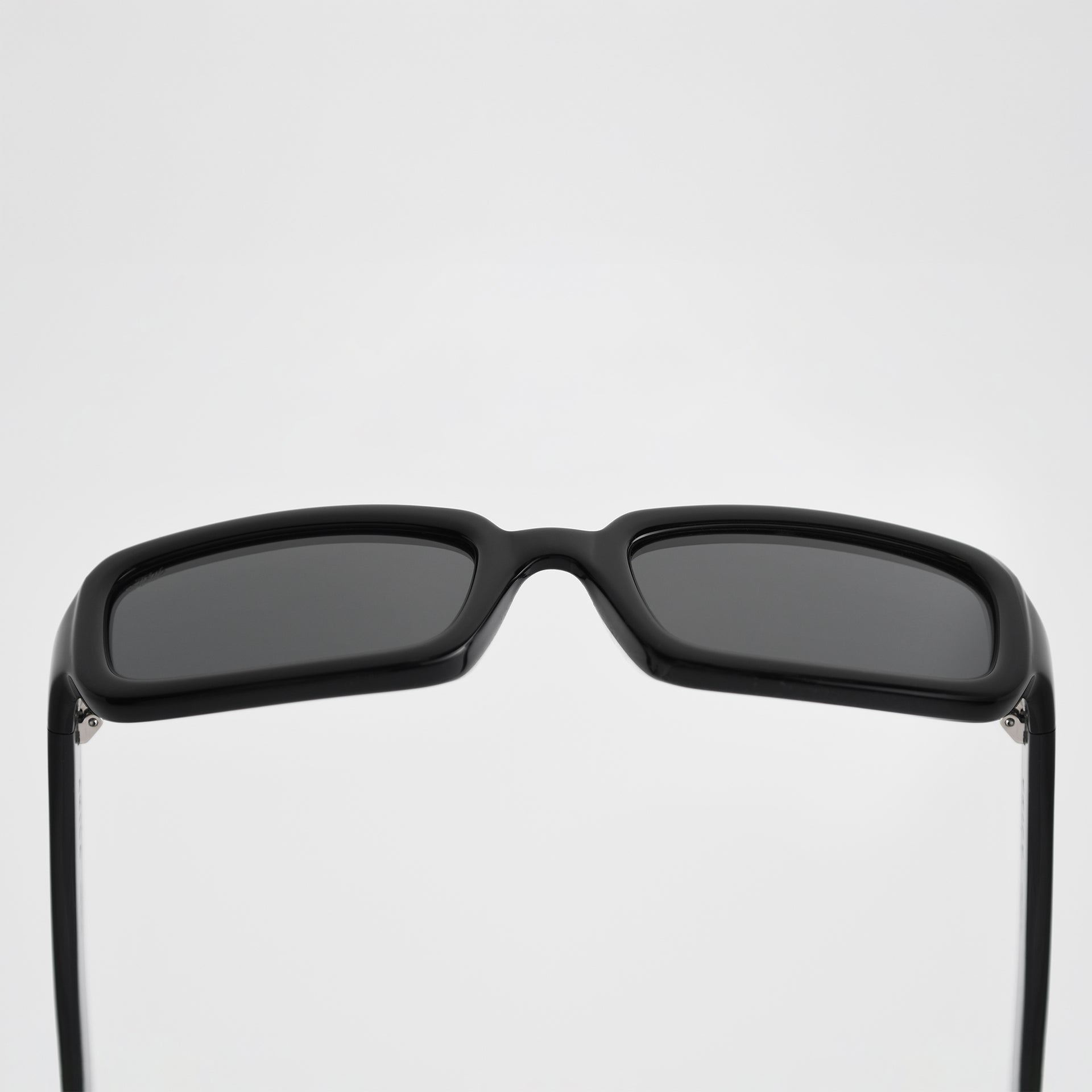 Black / Black