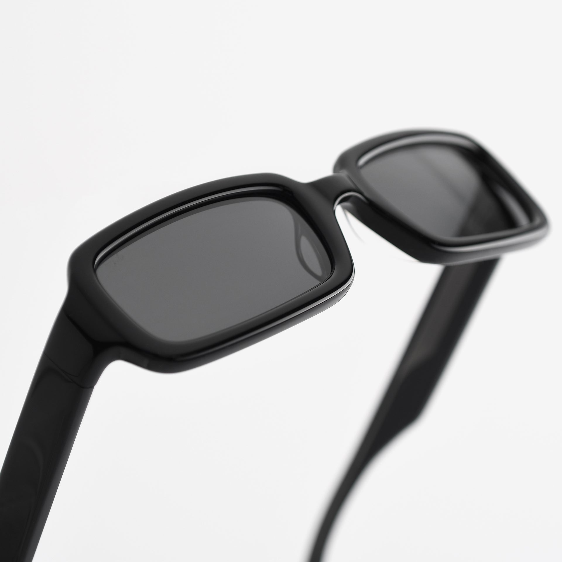 Black / Black