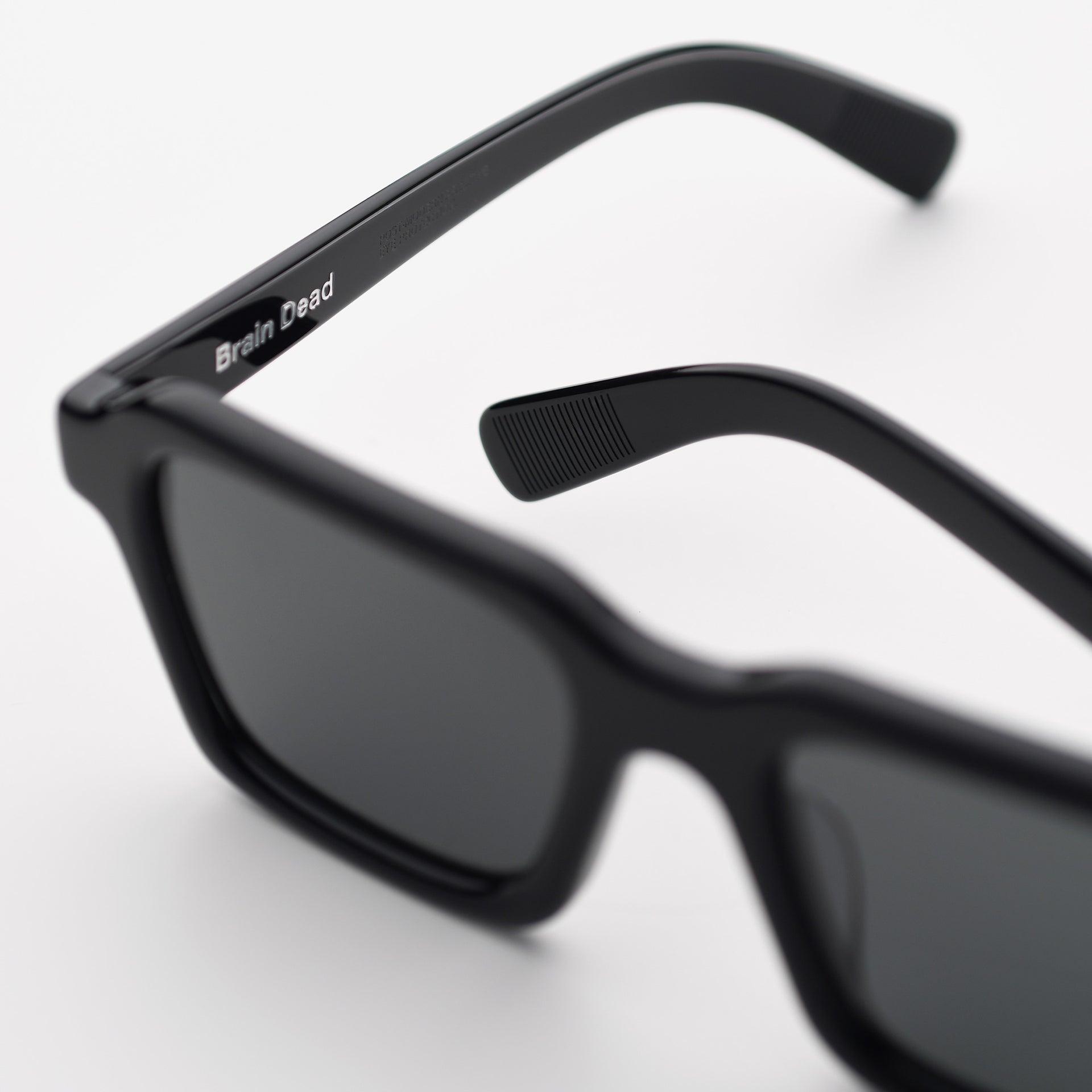 Black / Black