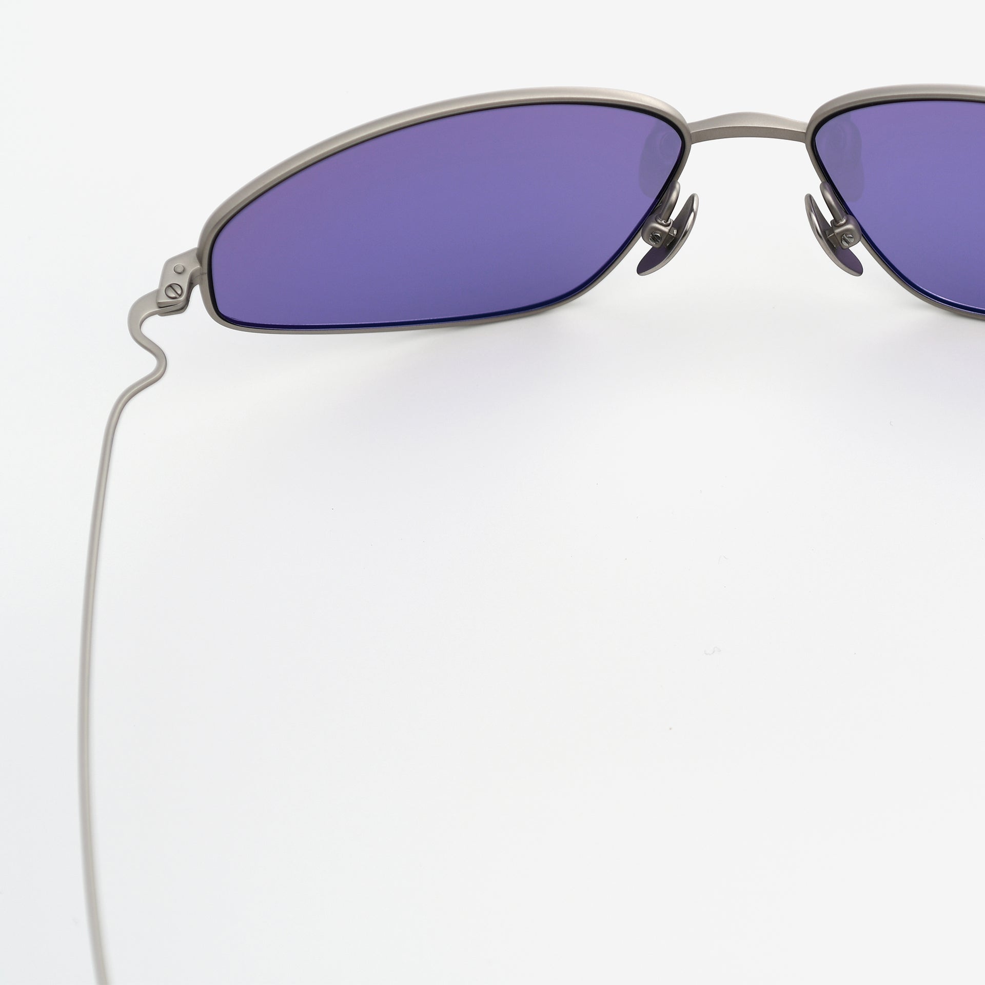 Matte Silver / Iris