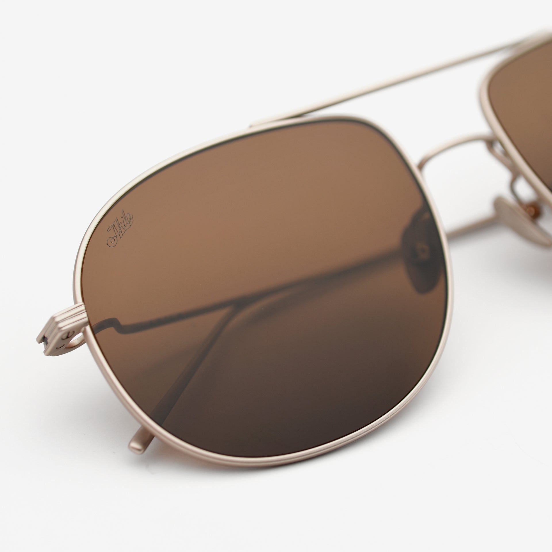 Matte Gold / Brown