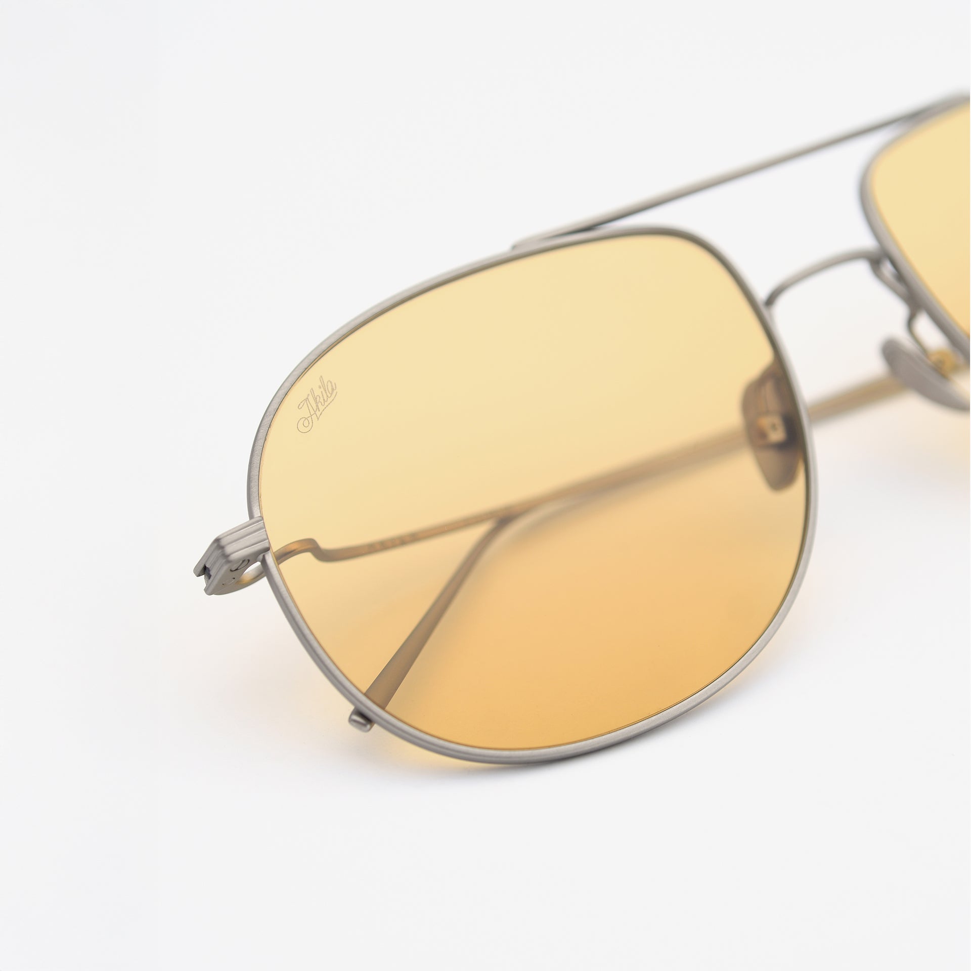 Brushed Silver / Yellow
