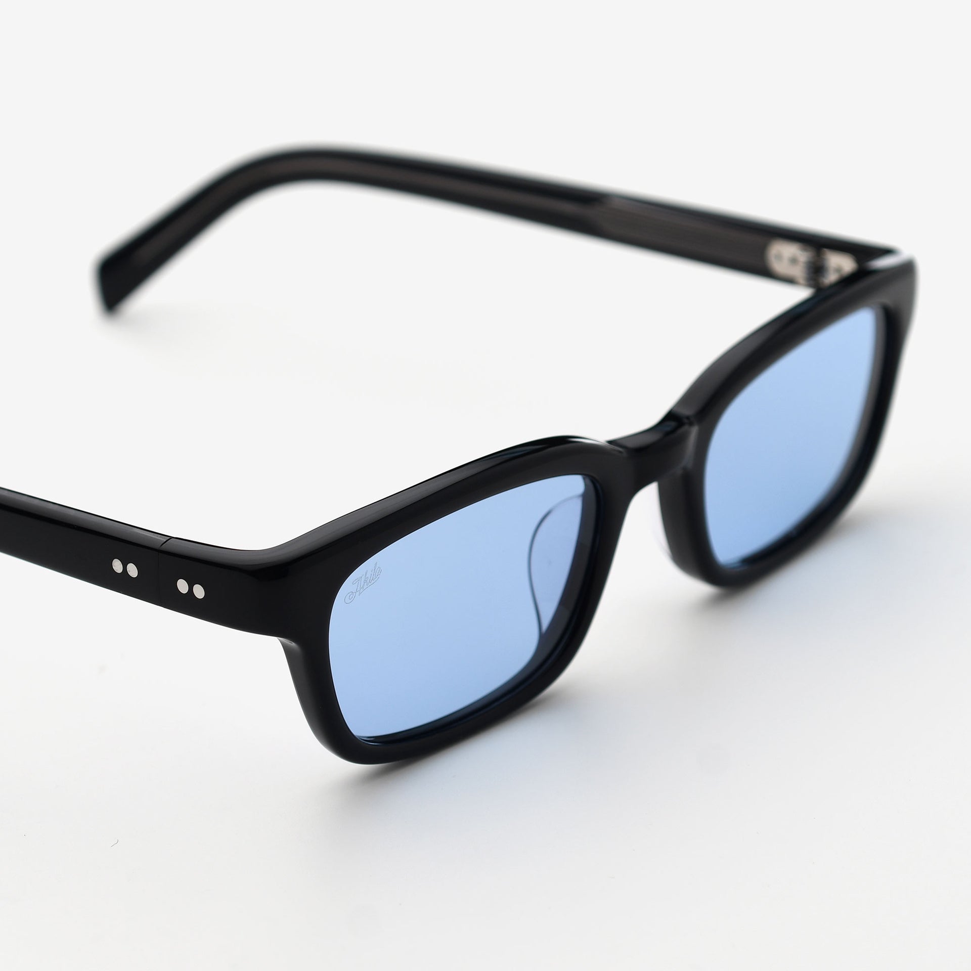 Black / Blue