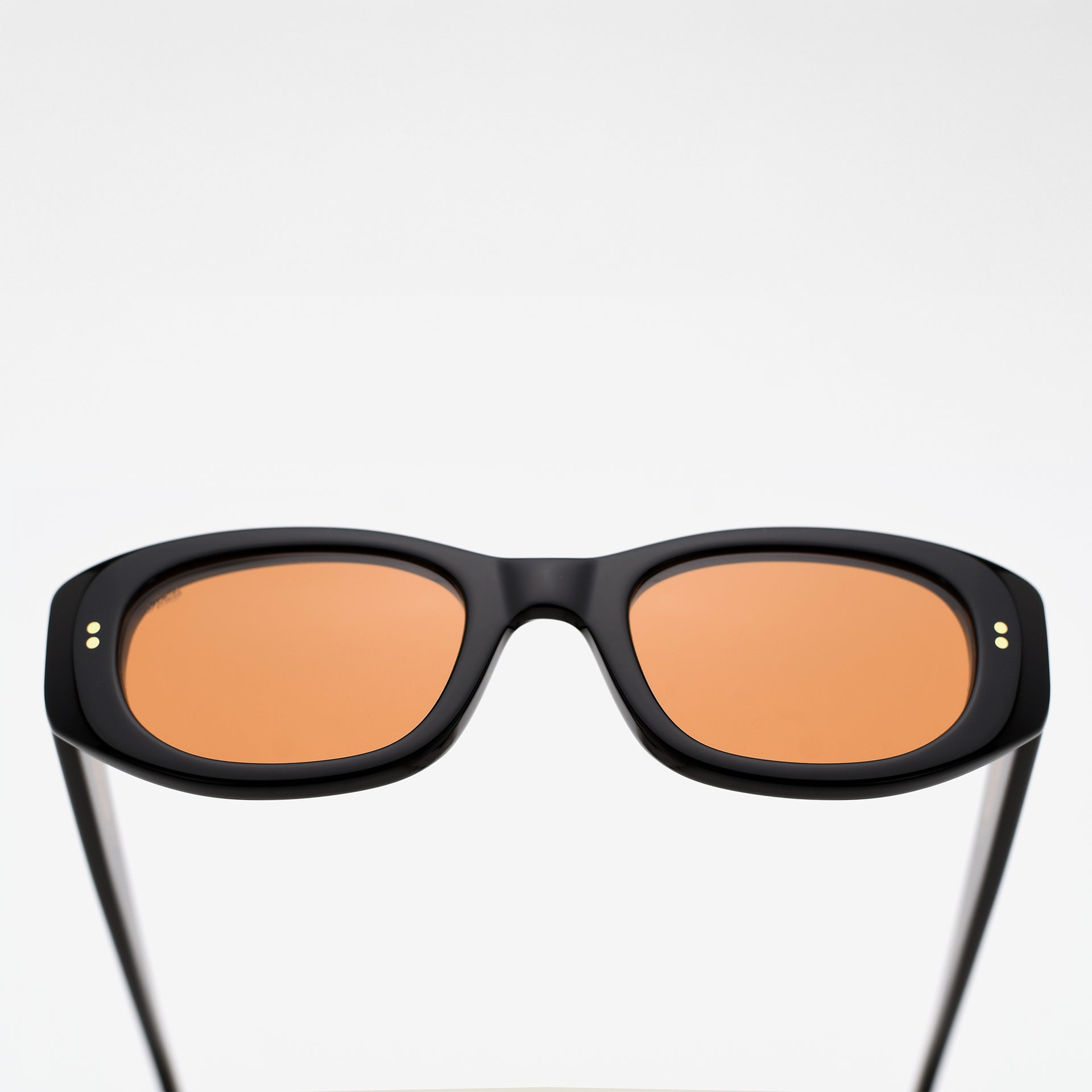 Black / Umber