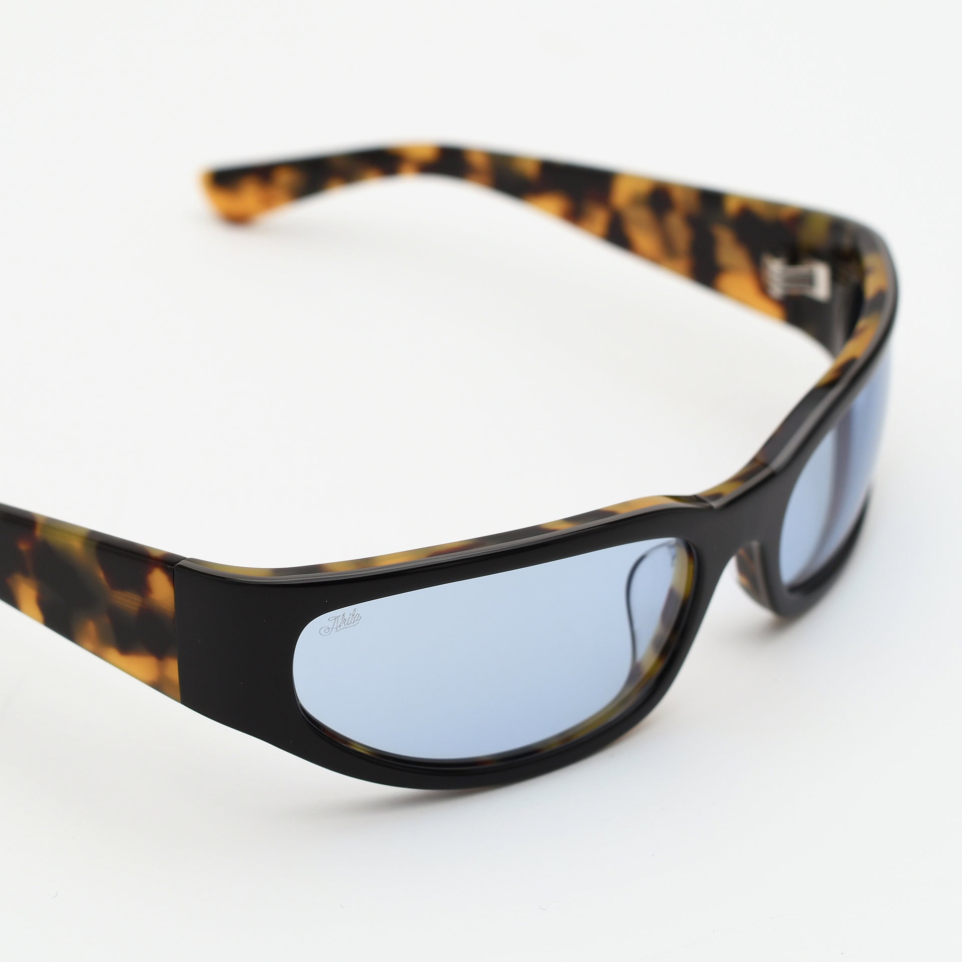 Black & Tortoise / Blue