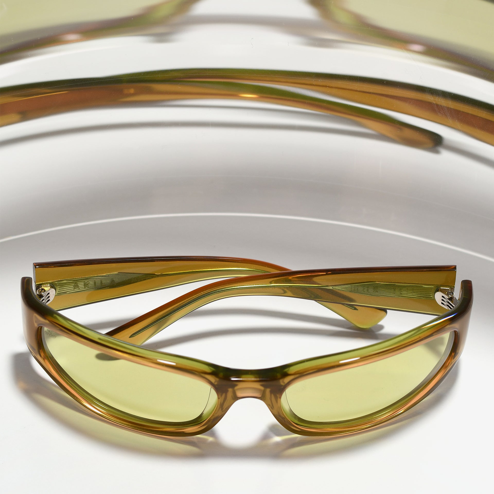 Chartreuse / Green